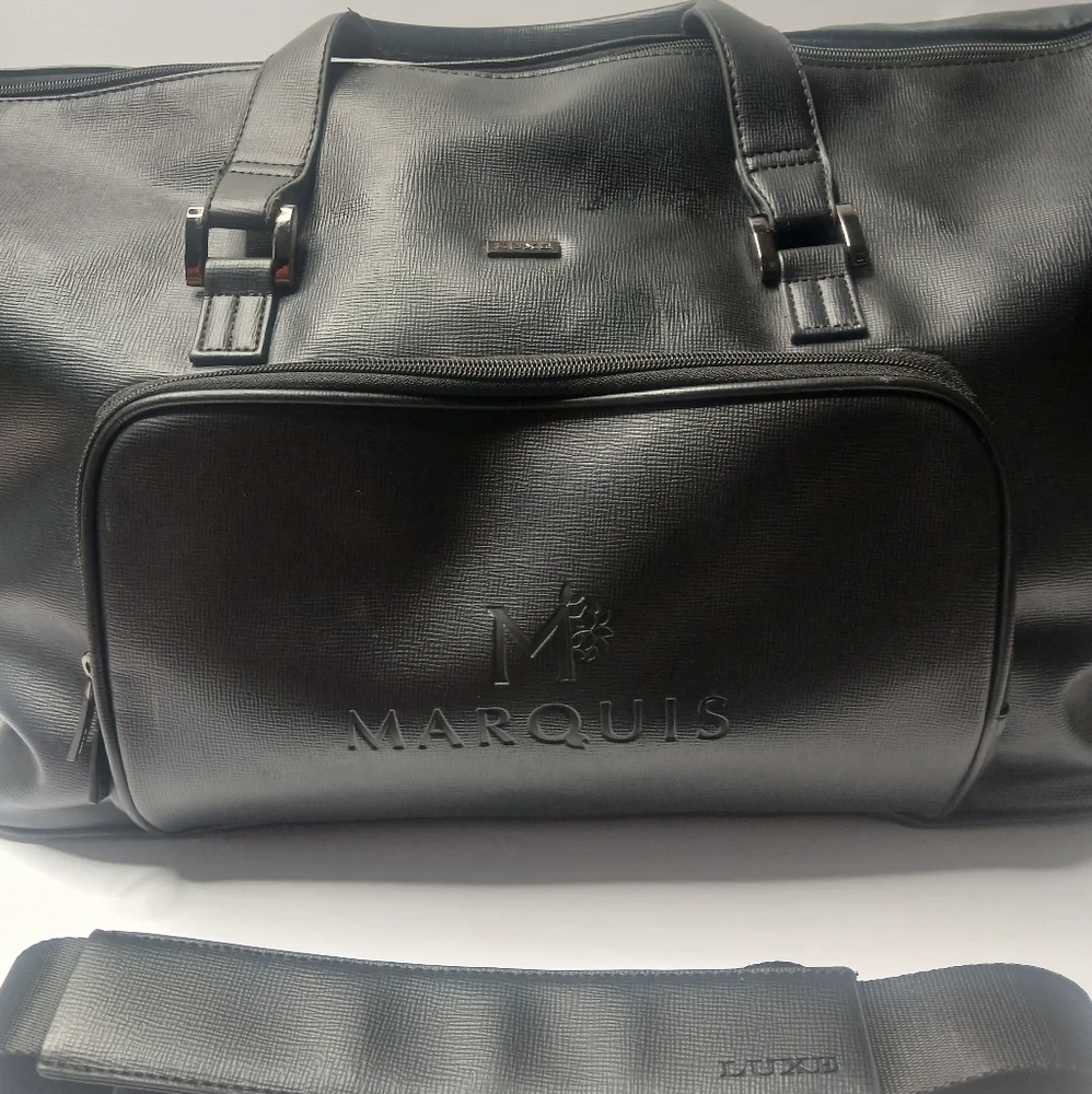 Luxe Marquis 19